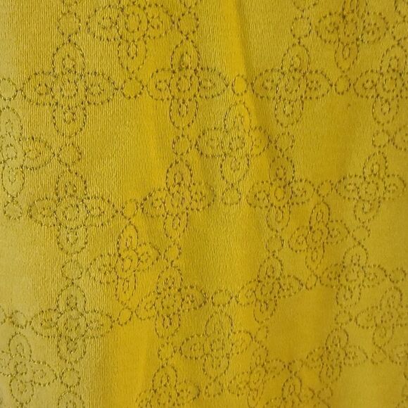 Classic Elements Light Green Short Sleeve Top - Picture 2 of 5